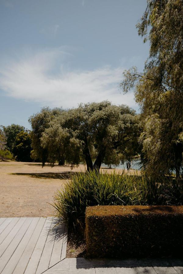 Losari Retreat Bramley Екстериор снимка