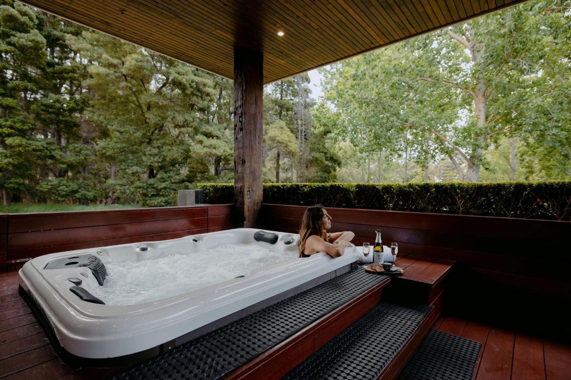 Losari Retreat Bramley Екстериор снимка